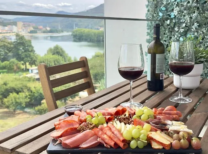 Douro Escape - Riverfront Apartamento Peso da Régua